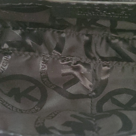 MK Michael Kors Hamilton Leather Clutch Handbag - Picture 15 of 16